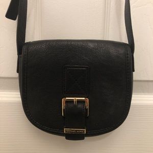 Lightly used cross body small purse!